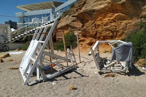 Сезон: на одесских пляжах оставляют горы мусора фото 1
