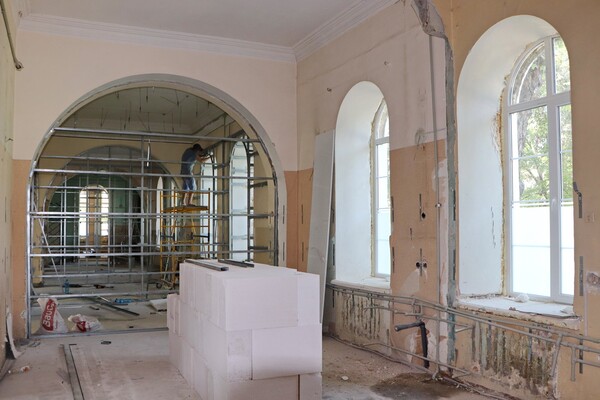 В Одессе продолжается ремонт Еврейской больницы: что сейчас делают рабочие фото 14