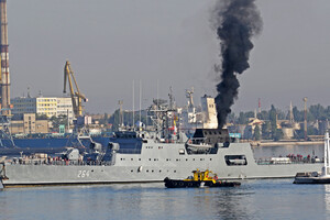 Иди смотреть: в одесский порт зашли пять кораблей НАТО фото