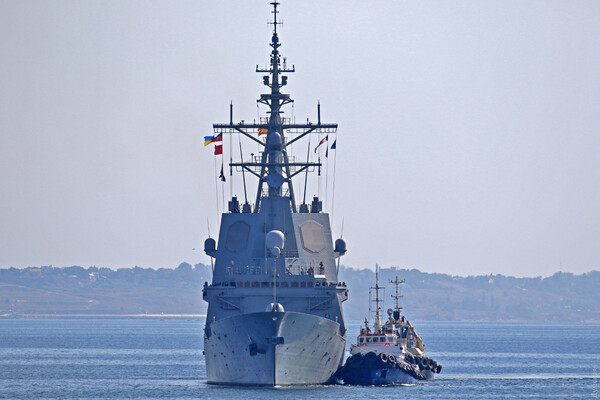 Иди смотреть: в одесский порт зашли пять кораблей НАТО фото 2