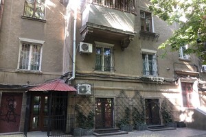 Секретное место для свиданий: интересные факты про сквер Пале Рояль в Одессе фото 24