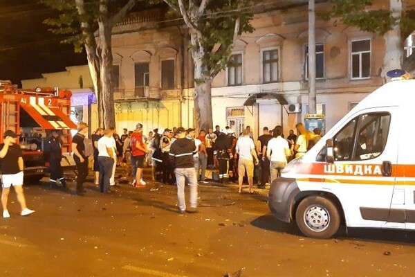 Масштабное ДТП в центре Одессы: есть пострадавшие (обновлено) фото