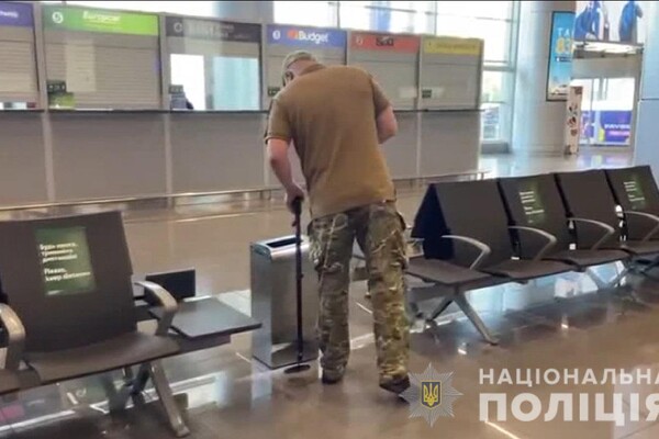 Хотел обратить на себя внимание: в Одессе задержали лжеминера аэропорта фото 1