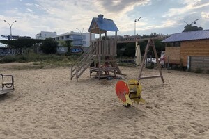 Полупустой пляж и опасный склон: все про одесскую Черноморку  фото 48
