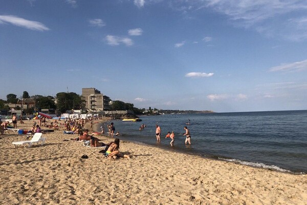Полупустой пляж и опасный склон: все про одесскую Черноморку  фото 97