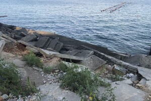 Полупустой пляж и опасный склон: все про одесскую Черноморку  фото 99