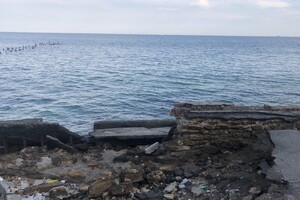 Полупустой пляж и опасный склон: все про одесскую Черноморку  фото 133