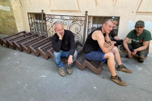 Скандал из-за лестницы: в Одессе пытаются отстоять памятник архитектуры фото