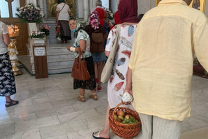 Яблочный Спас в Одессе: что творится в церквях города  фото 2