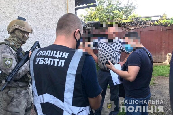 Нелегалов переправляли в ЕС через Одесскую область: что почем фото