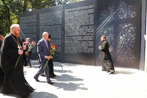 В Преображенском парке открылся музей-стена: как он выглядит  фото 3