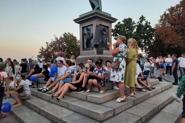 Долгожданный праздник: что творится сегодня в центре Одессы фото 10