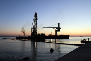 Delfi уже в Черноморске: Госэконспекция назвала сумму ущерба от танкера  фото 3