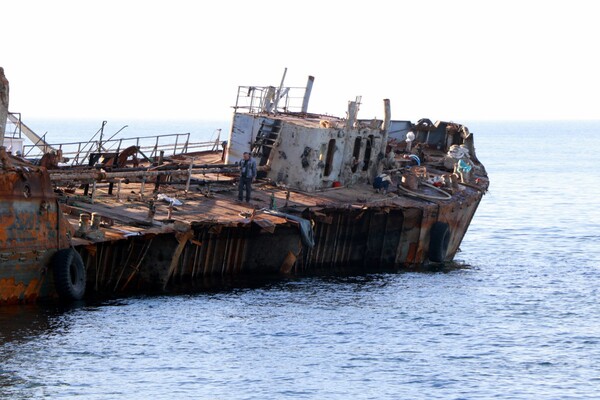 Delfi уже в Черноморске: Госэконспекция назвала сумму ущерба от танкера  фото 12
