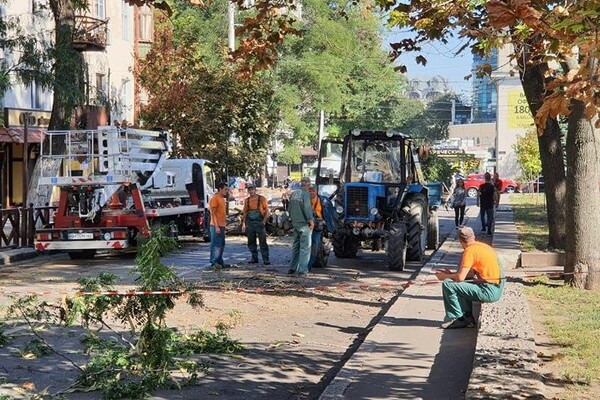 Пробок станет больше: в центре Одессы перекрыли еще одну улицу фото 3