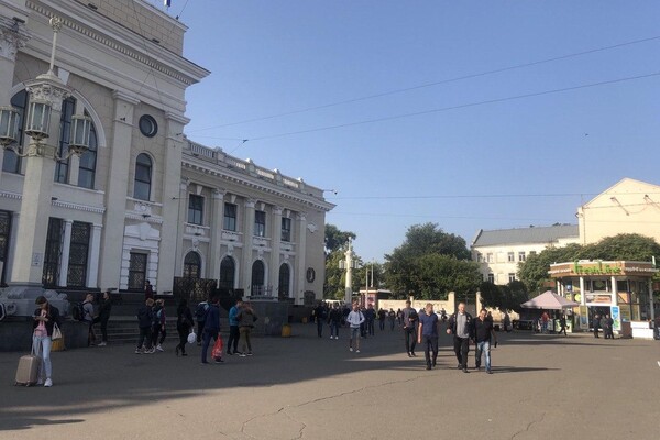 Одесский железнодорожный вокзал: удивительные факты, о которых вы не знали  фото