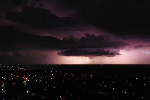 Грозовой фронт: смотри, как в Одессе разбушевалась непогода фото 3
