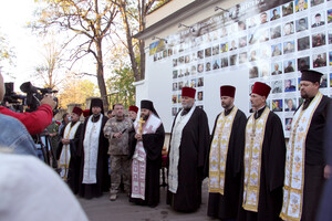 В память о погибших воинах: у одесского храма открыли стену памяти фото 4