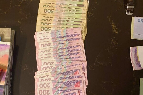 Интим за деньги: в Одессе полицейского подозревают в организации борделя  фото 7