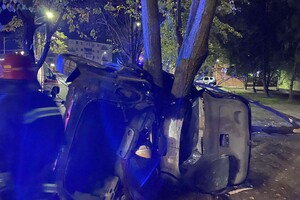 В Одесской области Citroёn с пьяным водителем влетела в дерево: погибли два человека (обновлено) фото 1
