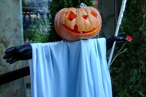 Безумные тыквы, голубая луна и страшные фестивали: как одесситы отмечают Хэллоуин фото 7