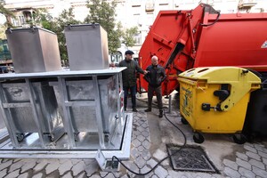 В Одессе установили еще одни подземные мусорные контейнеры: где на этот раз  фото