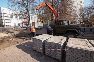 Преображение Молдаванки: как проходит ремонт Алексеевского сквера в Одессе  фото 8