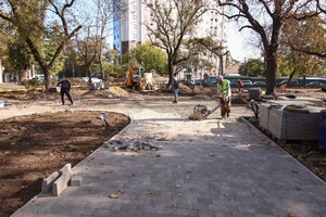 Преображение Молдаванки: как проходит ремонт Алексеевского сквера в Одессе  фото 9