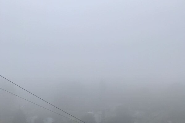 Красиво, но опасно: Одессу снова накрыл густой туман фото 5