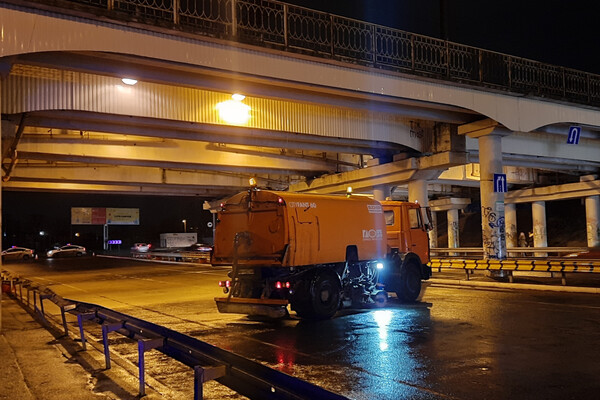 В Одессе запретили проводить автогонки: водители устроили бунт у вокзала и аэропорта фото 1