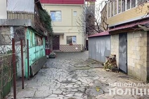 Притворилась соцработницей: в Одессе женщина обманула двух пенсионеров фото 1