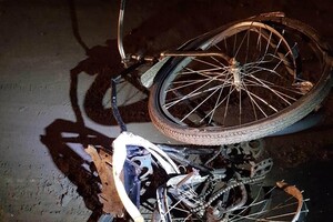 Вот это поворот: в Одесской области мужчина сбил велосипедиста и пытался увезти труп фото 1