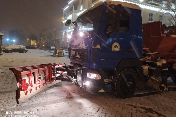 Снежный денек: в Одессе наступила настоящая зима фото 1