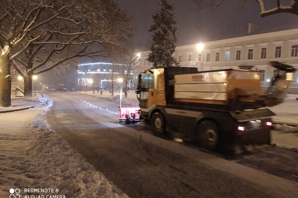 Снежный денек: в Одессе наступила настоящая зима фото 3