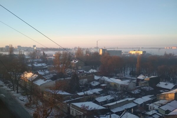 Тепло возвращается: Одессу снова накрыл густой туман фото 1