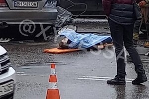 В Одессе произошло серьезное ДТП: погибла молодая девушка фото 1