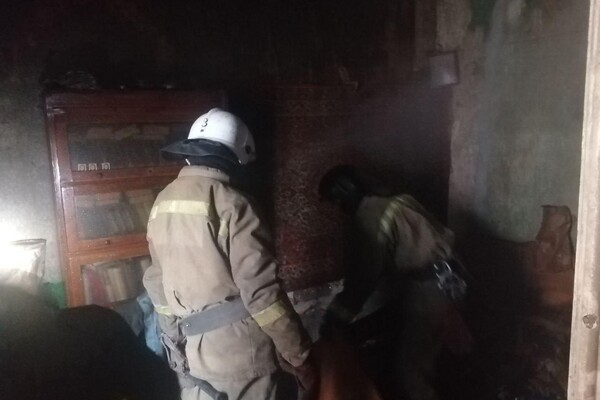 В центре Одессы загорелась жилая квартира: пострадал мужчина фото
