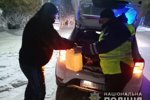 Люди ночевали в машинах: какие трассы Одесской области закрыты из-за непогоды (обновляется) фото 22