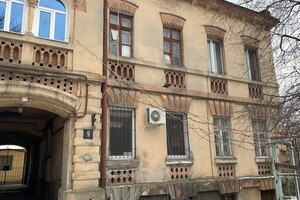 Рисунки и старинные дома: интересная прогулка по Ольгиевскому спуску  фото 38