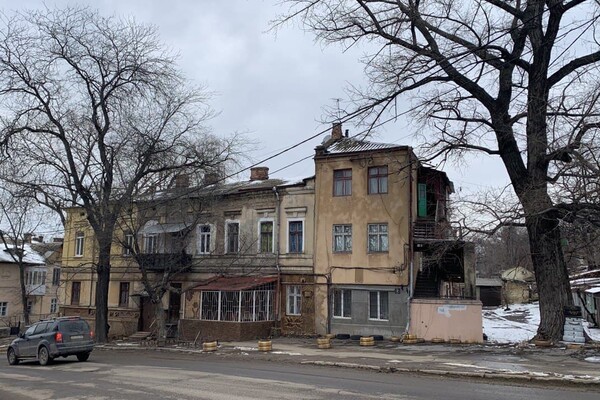 Рисунки и старинные дома: интересная прогулка по Ольгиевскому спуску  фото 55
