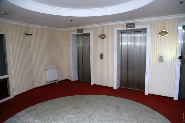 Есть инвесторы: на Морвокзале перестоят заброшенную гостиницу &quot;Одесса&quot; фото 3