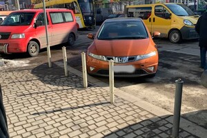 Я паркуюсь как: свежая фотоподборка наглых водителей в Одессе фото 12