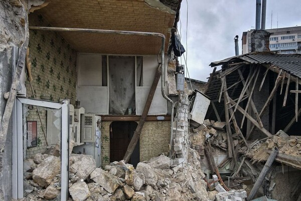 Обвал старинного дома в Одессе: куда расселят жильцов фото
