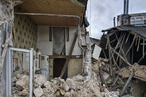 Обвал старинного дома в Одессе: куда расселят жильцов фото