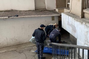 Спрыгнул с балкона на 15-м этаже: в Одессе погиб молодой парень фото