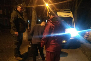 Сюрприз на 8 марта: по Черноморску разгуливал обнаженный мужчина фото 1