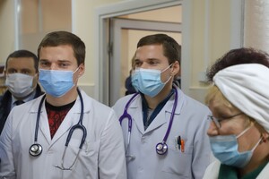 150 дополнительных коек: больница на Фонтане начнет принимать заболевших Covid-19  фото 10
