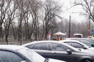 Странный март: в Одессе снова выпал снег фото 1