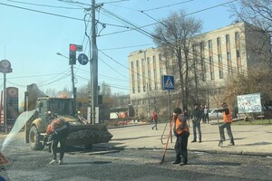 Без пробки не обошлось: на Балковской начали ремонт дороги фото 6