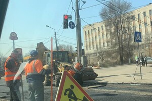 Без пробки не обошлось: на Балковской начали ремонт дороги фото
